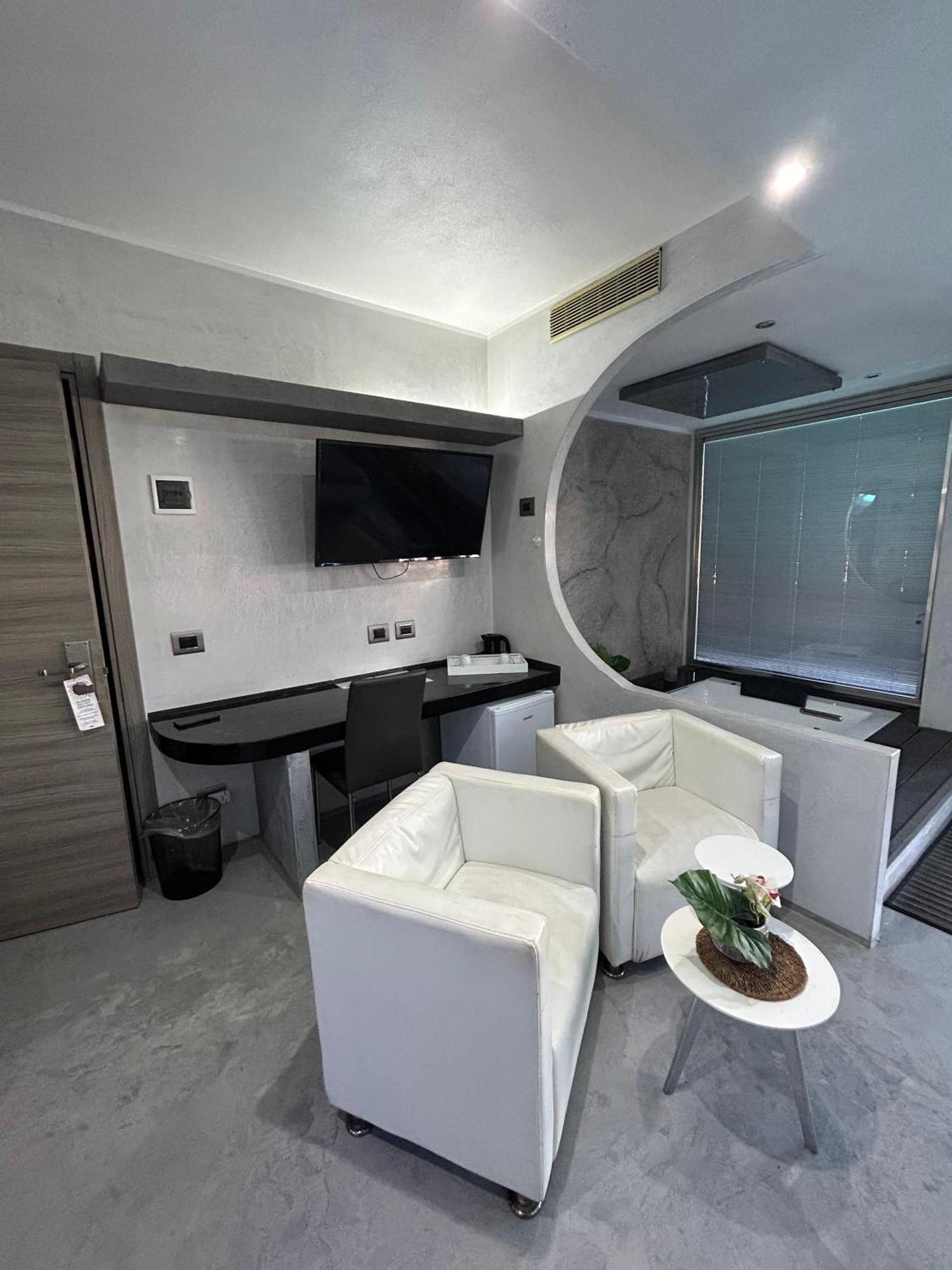 Residence Villa Rosa Dei Venti Чинизи Екстериор снимка
