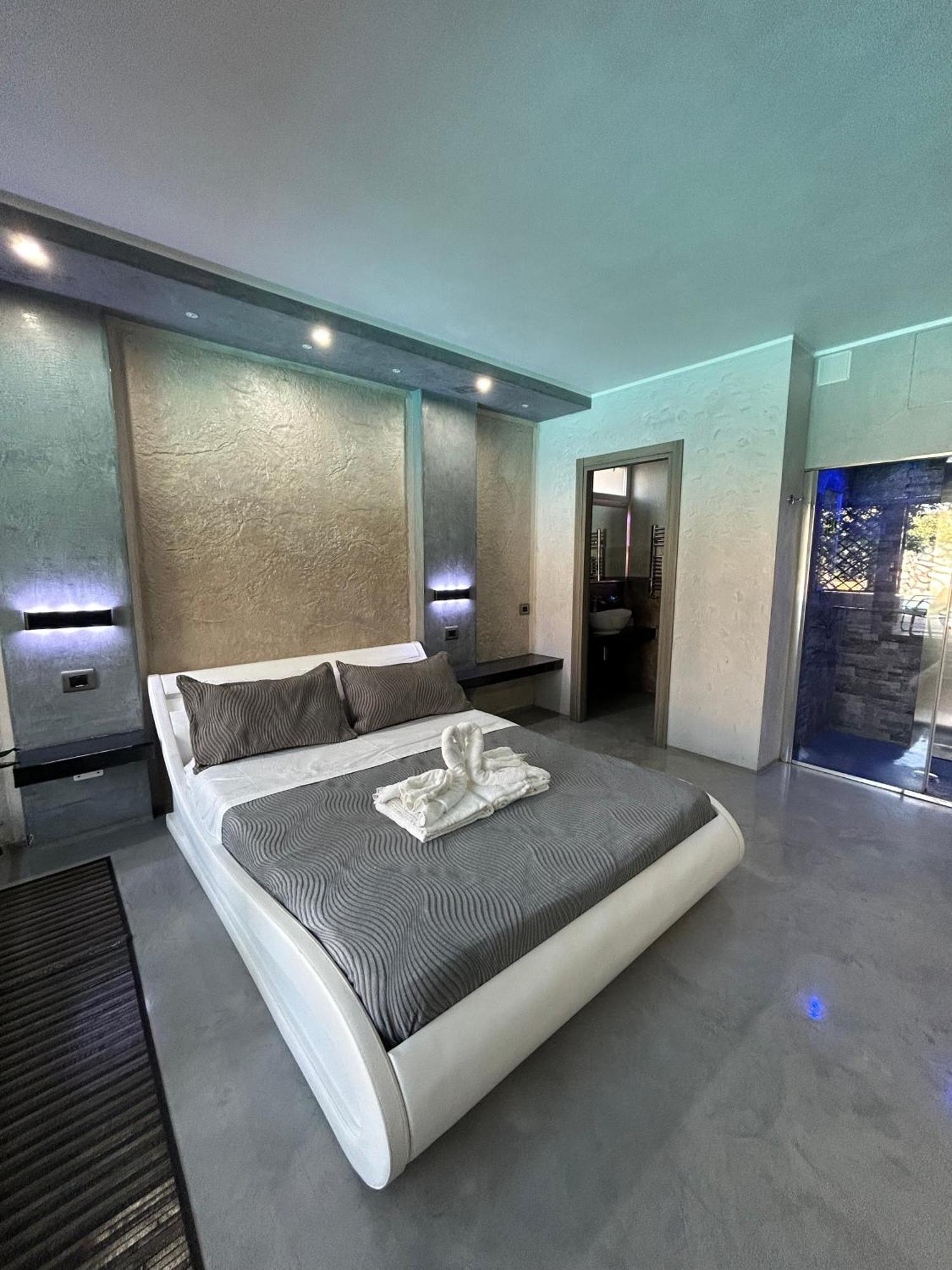 Residence Villa Rosa Dei Venti Чинизи Екстериор снимка