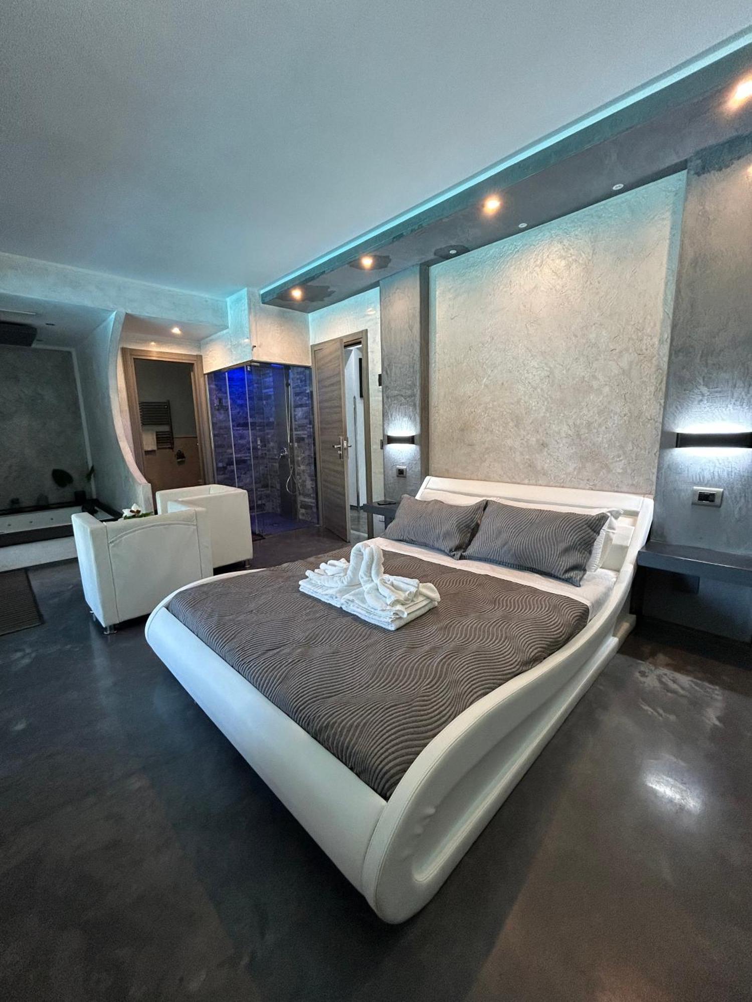 Residence Villa Rosa Dei Venti Чинизи Екстериор снимка