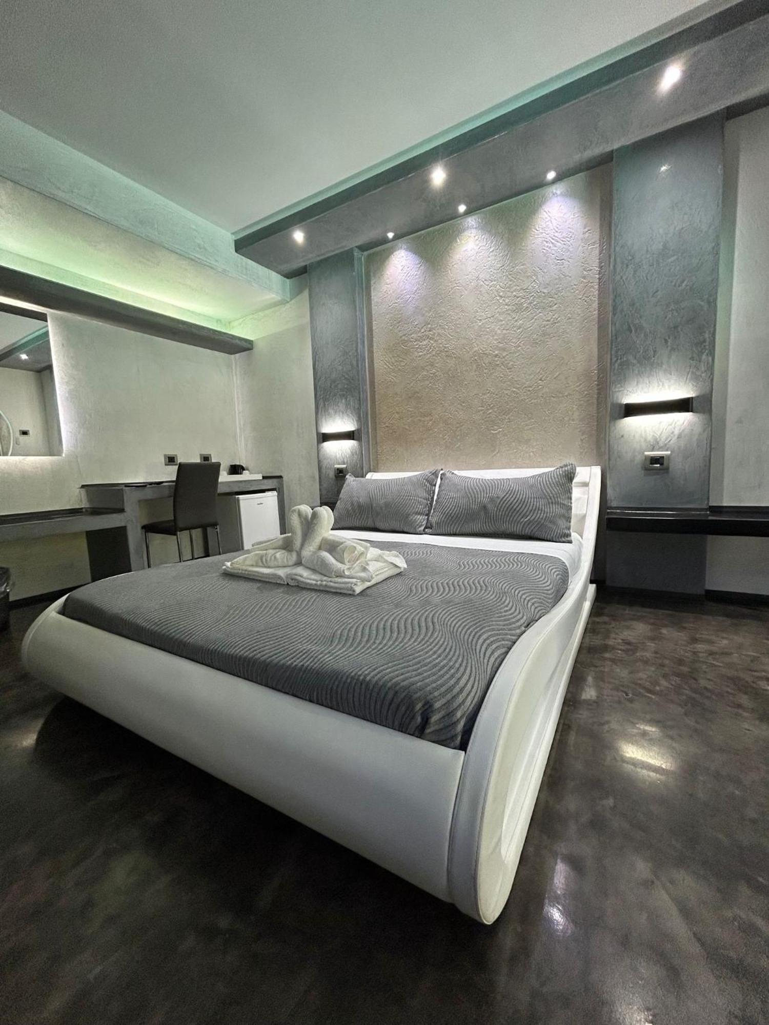 Residence Villa Rosa Dei Venti Чинизи Екстериор снимка