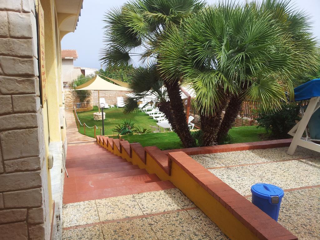 Residence Villa Rosa Dei Venti Чинизи Екстериор снимка