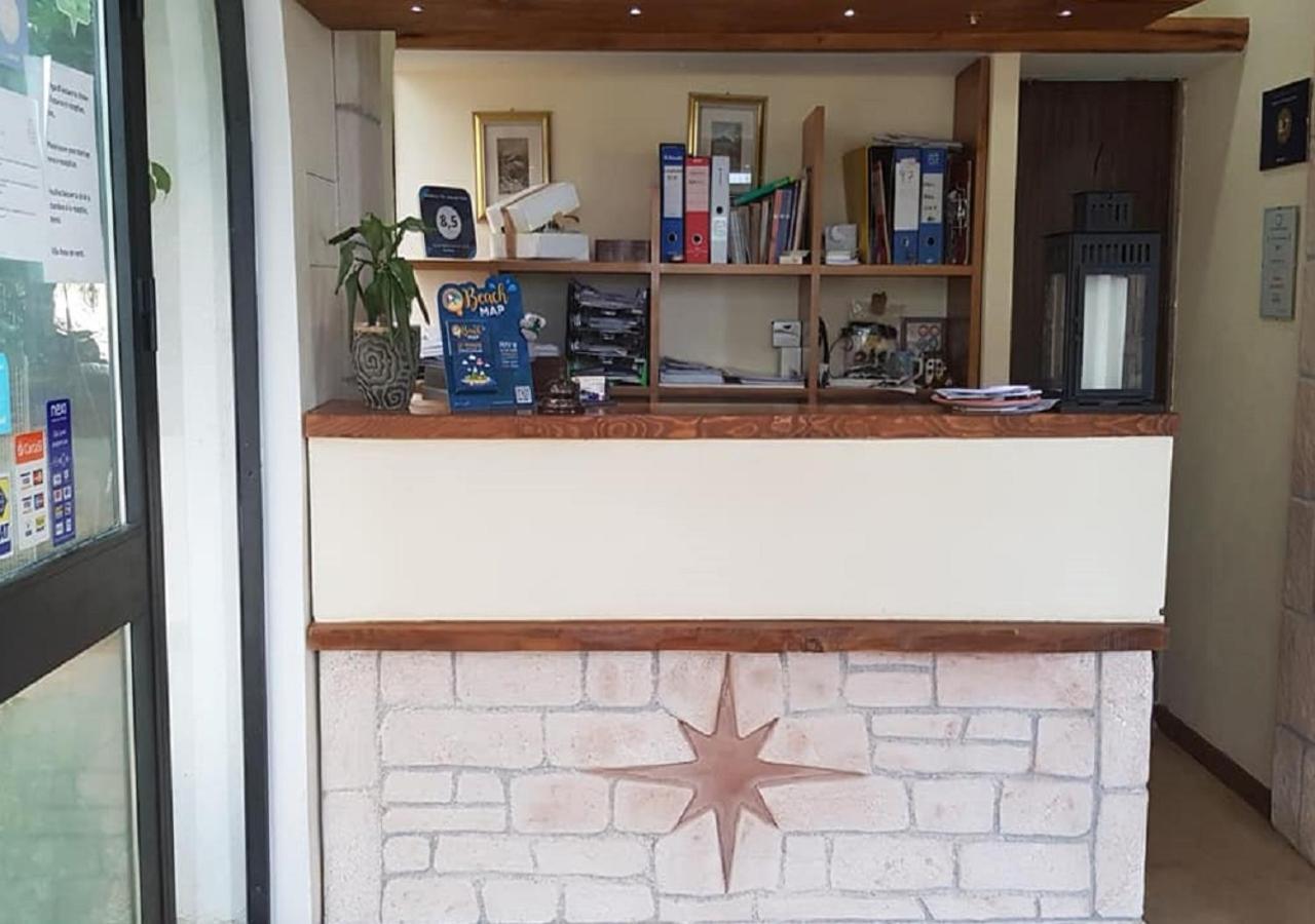 Residence Villa Rosa Dei Venti Чинизи Екстериор снимка